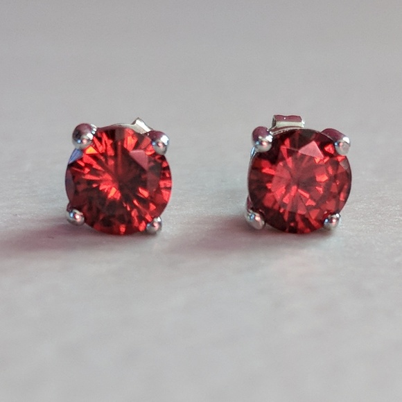 925 sterling silver red cubic zirconia earrings - Picture 1 of 3